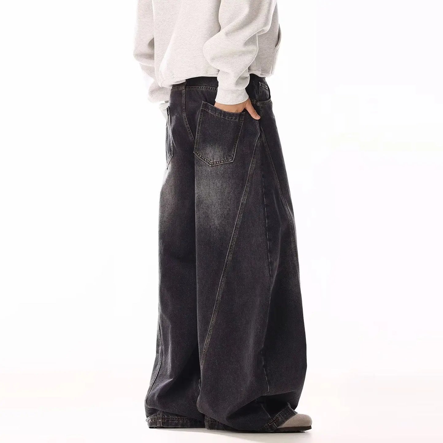 Calça jeans folgada com lavagem retrô